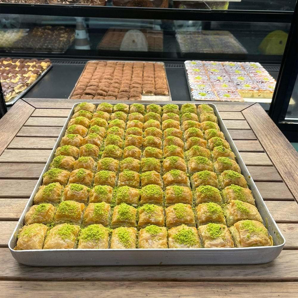 ANTEP FISTIKLI BAKLAVA KG.